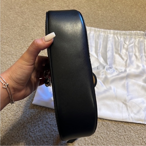 Michael Kors purse - Picture 14 of 17